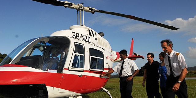 Helicopter sightseeing tour from airport exclusive (1)